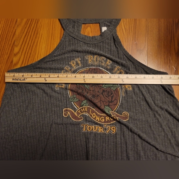 Taylor & Sage Women's Flowy Graphic Tank Top Gray Sz S Desert Rose Tour 79' - Picture 4 of 10